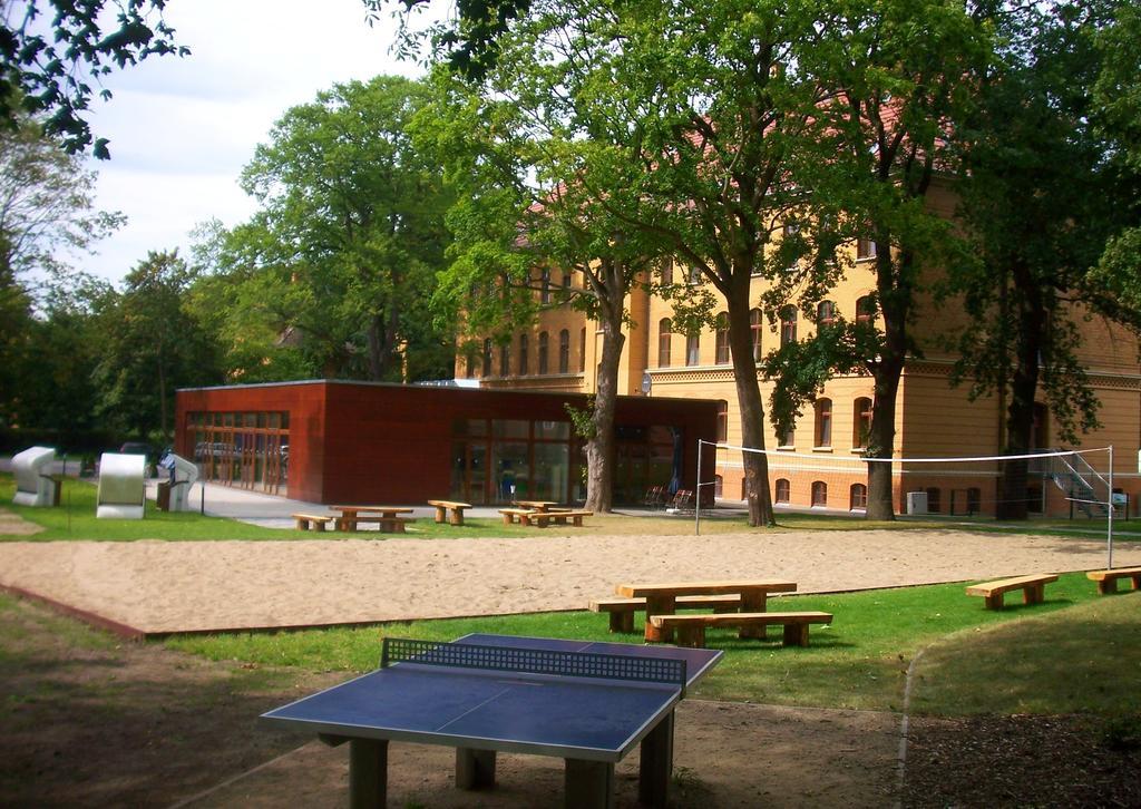 Younior-Hotel Stralsund Exterior foto