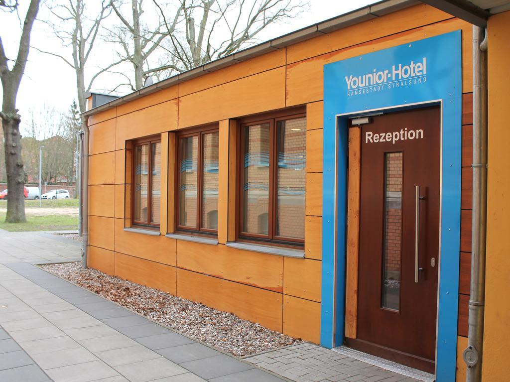 Younior-Hotel Stralsund Exterior foto