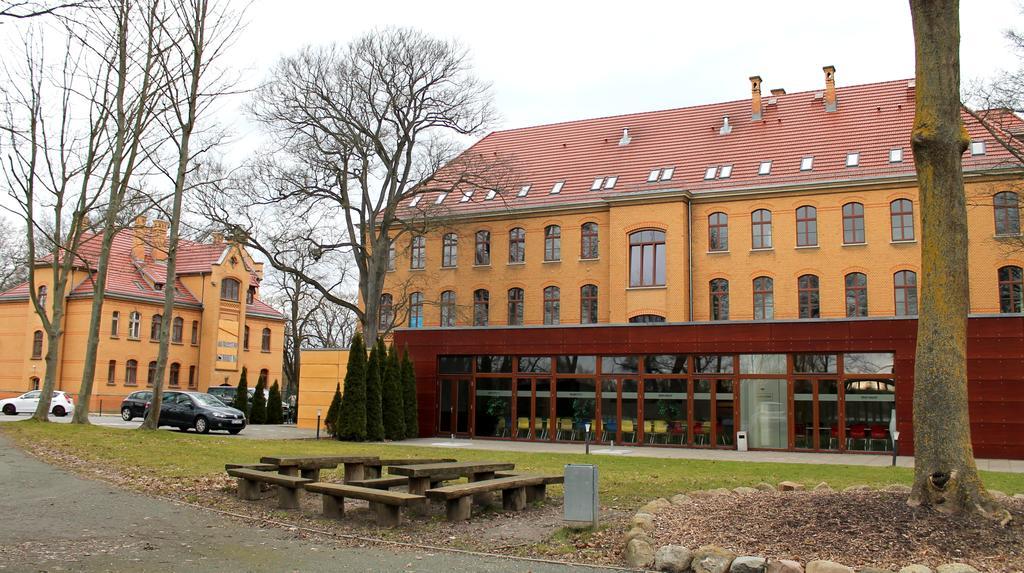 Younior-Hotel Stralsund Exterior foto